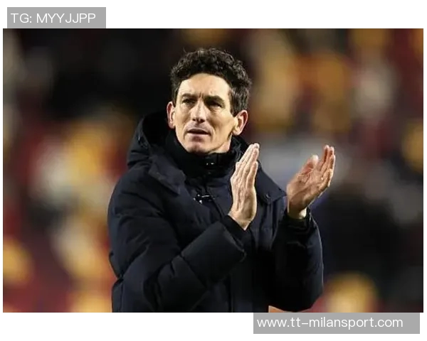 小蜜蜂主帅感慨备战时间紧迫球员们展现出无畏勇气迎接挑战